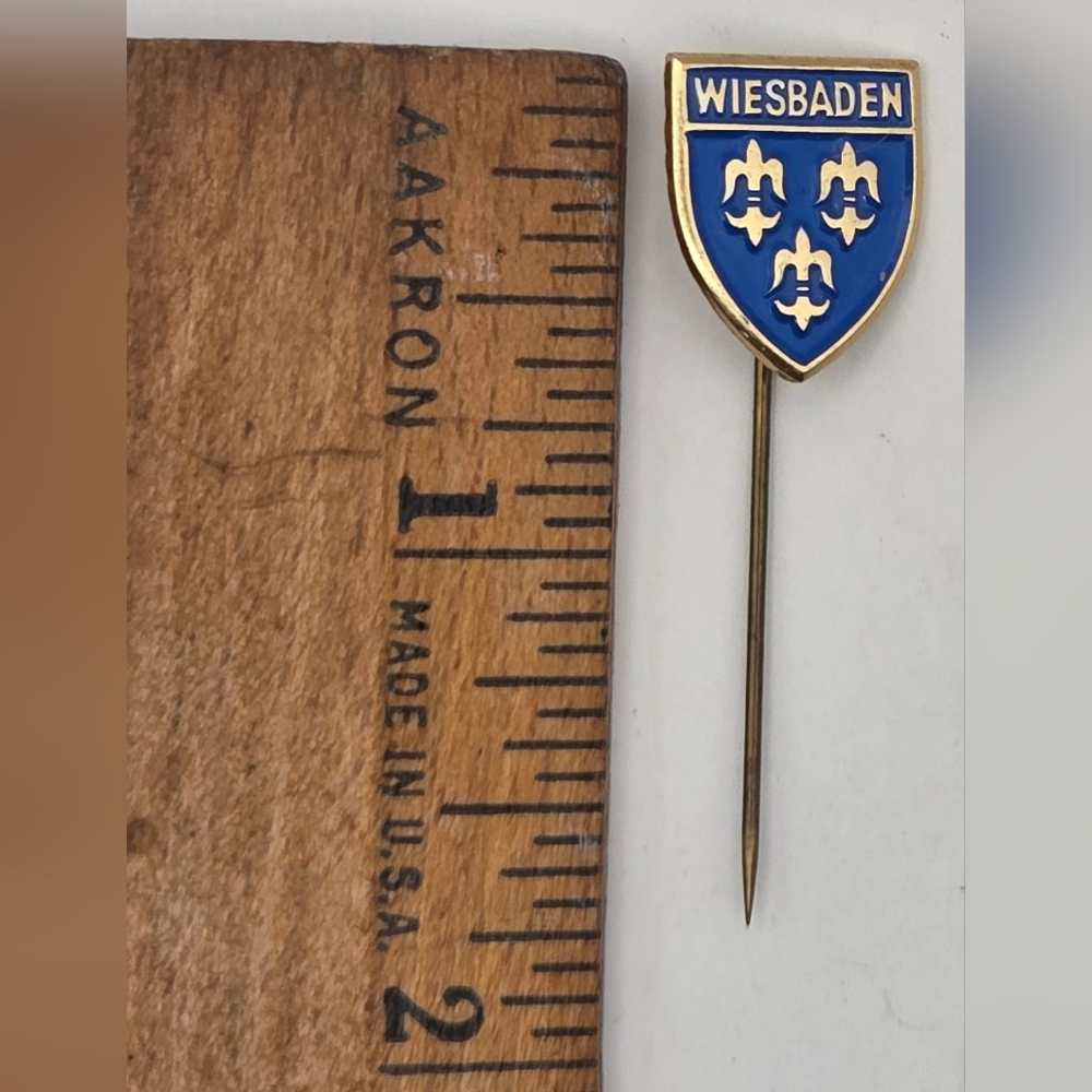 Vintage 1960-1970s Wiesbaden Germany Coat of Arms Heraldic Crest Pin Badge